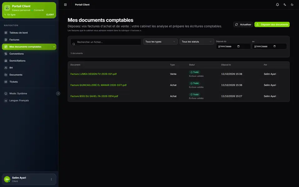 Portail client, « Mes documents comptables » : trois factures déposées par le client, chacune marquée traitée, écriture validée.